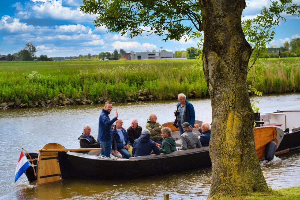 Pod Hotelkamer Aan Het Water Dokkum Exterior foto